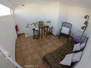 Гостиница Peacock-House Evora - выход на веранду