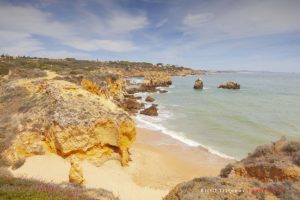 Пляж Praia dos Arrifes