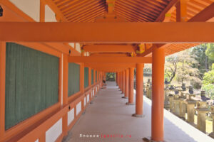 Синтоистское святилище под названием Kasuga Taisha в Наре - галерея