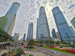 Небоскребы вокруг Lujiazui Station в Шанхае